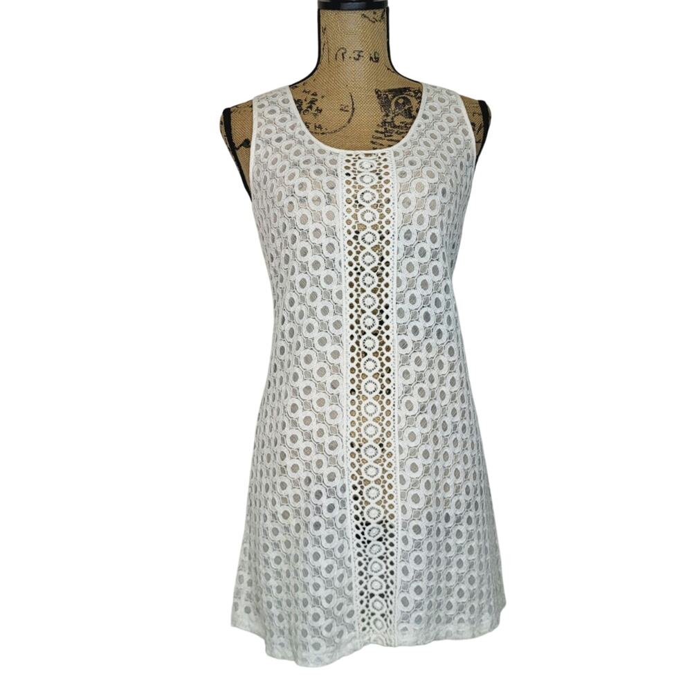 Solitaire Swim Sheer White Lace Scoop Neck Sleeveless Coverup Size Medium
